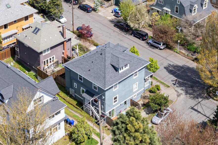 More Photos Of 1035 SE 14th Ave, Portland Apartments For Sale