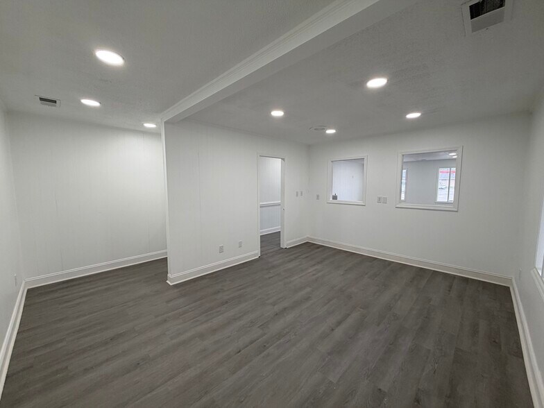 More Photos Of 120 E Phifer St, Monroe Medical For Lease
