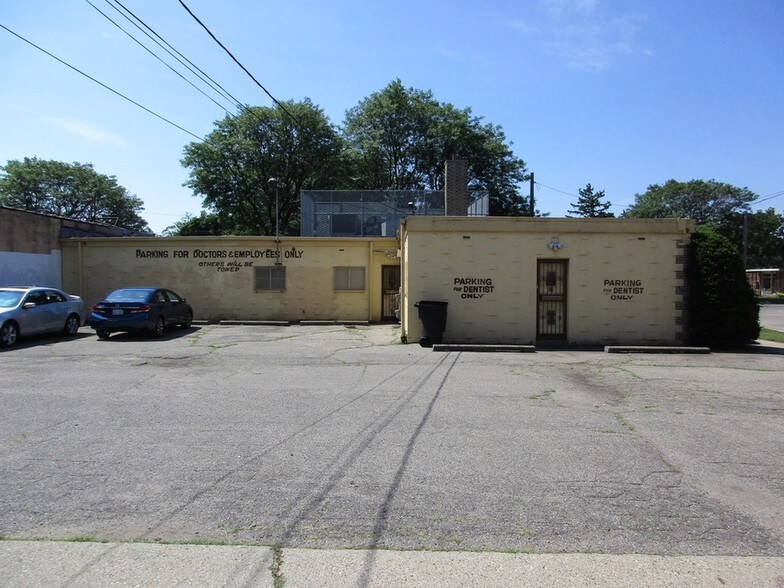 More Photos Of 18940 Schoolcraft, Detroit Medical For Lease