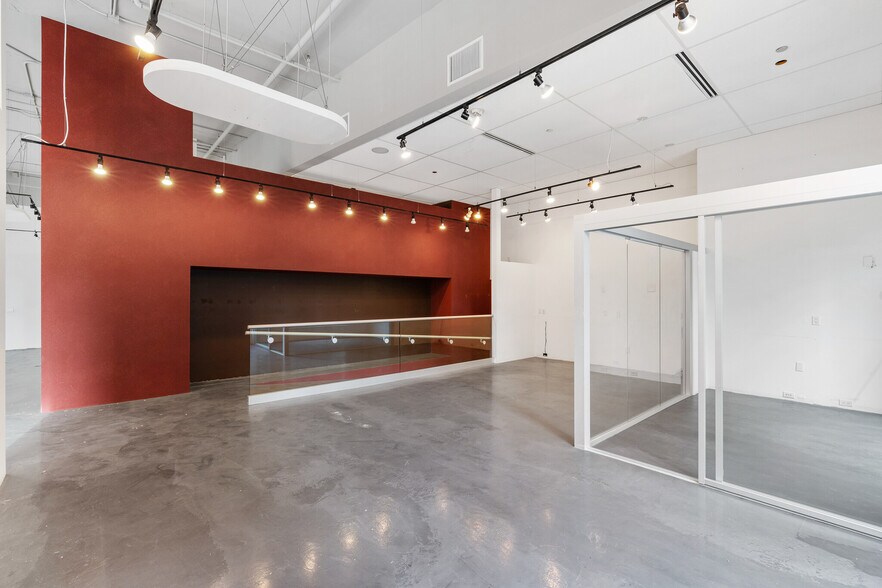 More Photos Of 243 Brannan St, San Francisco Storefront Retail Office For Sale