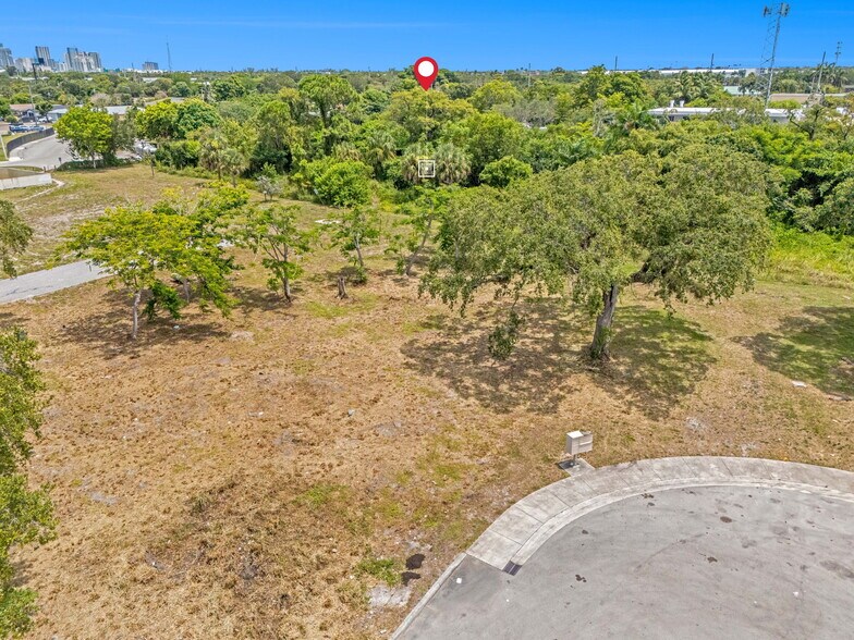 More Photos Of 700 Harris Ter, Fort Lauderdale Land For Sale