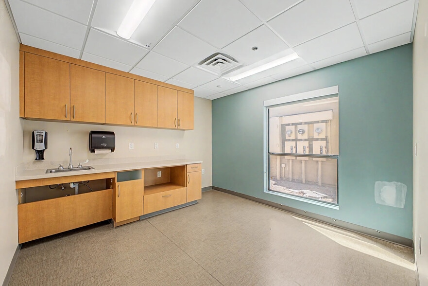 More Photos Of 7534 E 2nd St, Scottsdale Medical For Lease