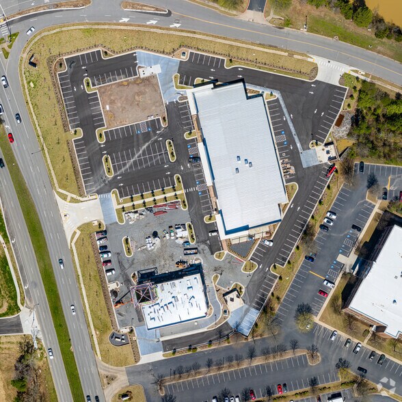 More Photos Of Chenal Pky, Little Rock Unknown For Lease