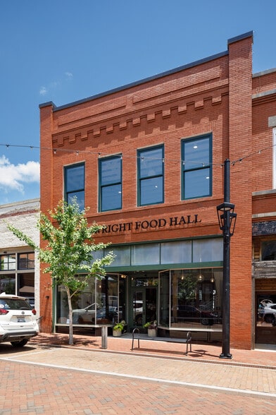 More Photos Of 215 Trade St, Greer Storefront Retail Office For Lease