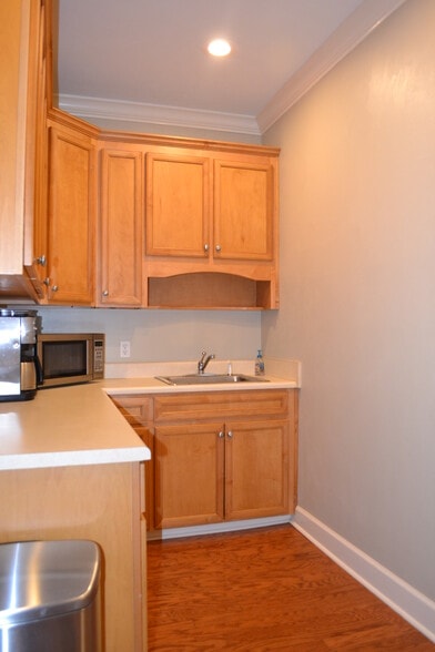 More Photos Of 2418 Mill Creek Ln, Tallahassee Office For Lease