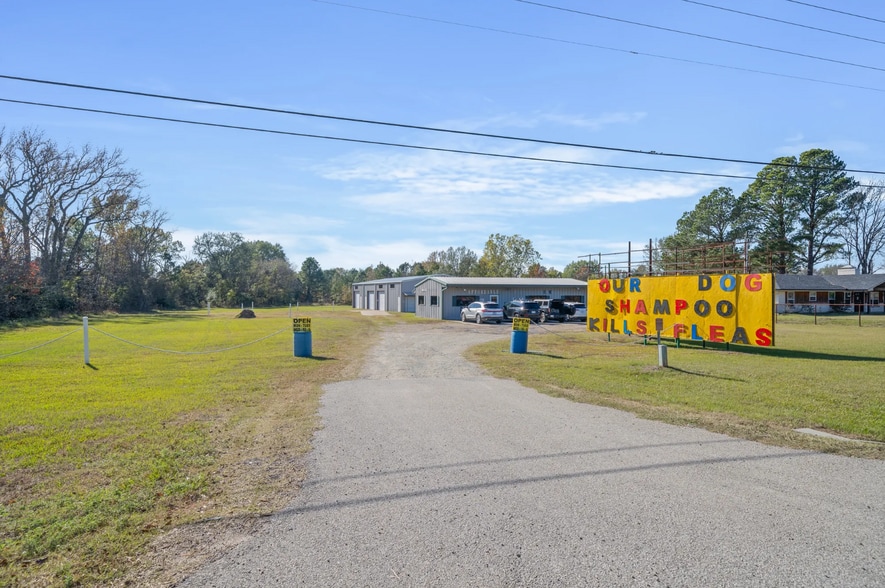 More Photos Of 20981 State Highway 64, Canton General Retail For Sale