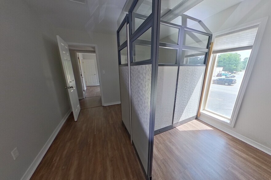More Photos Of 5113 N Davis Hwy, Pensacola Office For Lease