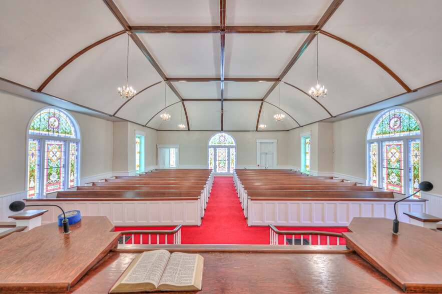 More Photos Of 228 S Military Ave, Lawrenceburg Religious Facility For Sale