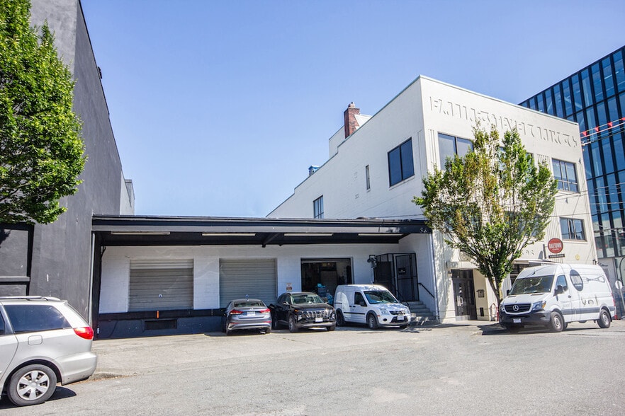 More Photos Of 381 Railway St, Vancouver Warehouse For Lease