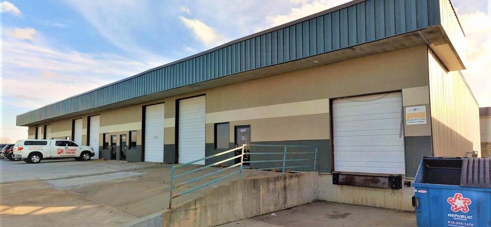 More Photos Of 841-881 E Warren St, Gardner Unknown For Lease