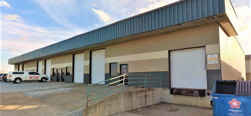 More Photos Of 841-881 E Warren St, Gardner Unknown For Lease