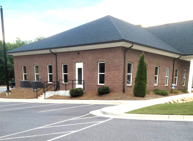 More Photos Of 2053 Experiment Station Rd, Watkinsville Medical For Lease