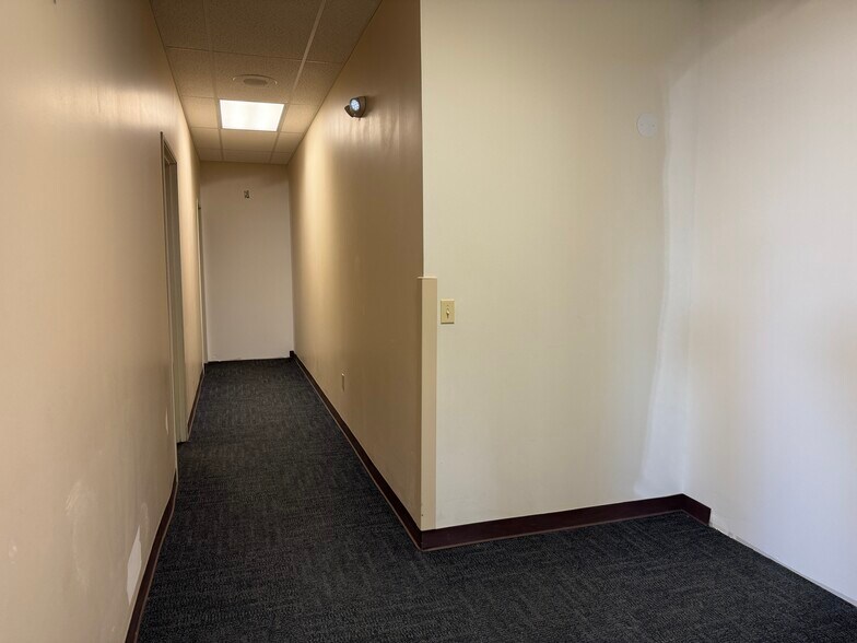 More Photos Of 151 Warehouse Dr, Soldotna Flex For Lease