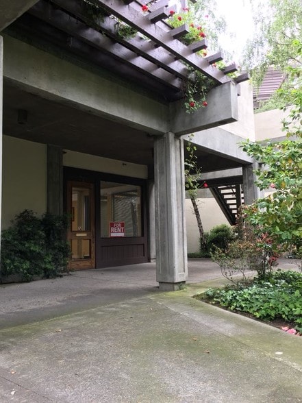 More Photos Of 100 W El Camino Real, Mountain View Office For Lease