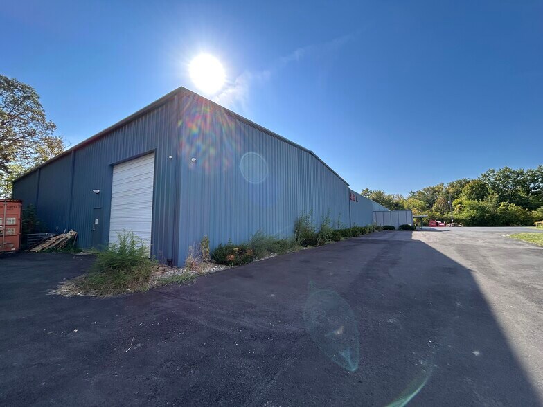 More Photos Of 2401 N Ritter Ave, Indianapolis Warehouse For Lease