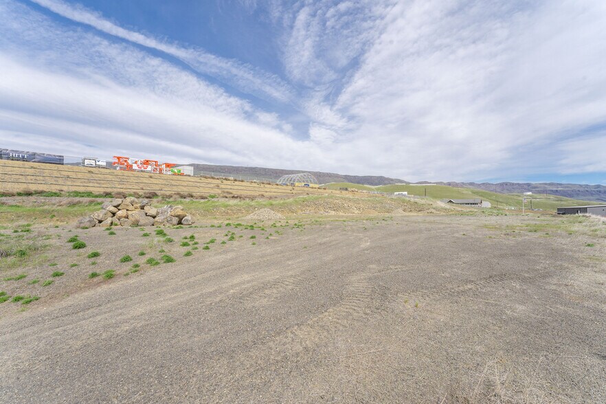 More Photos Of 501 Urban Industrial Way, East Wenatchee Land For Sale