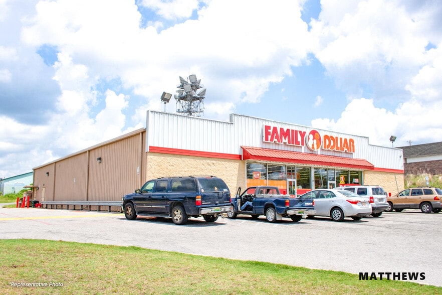 Primary Photo Of 63 Depot Ave, Eminence Storefront For Sale