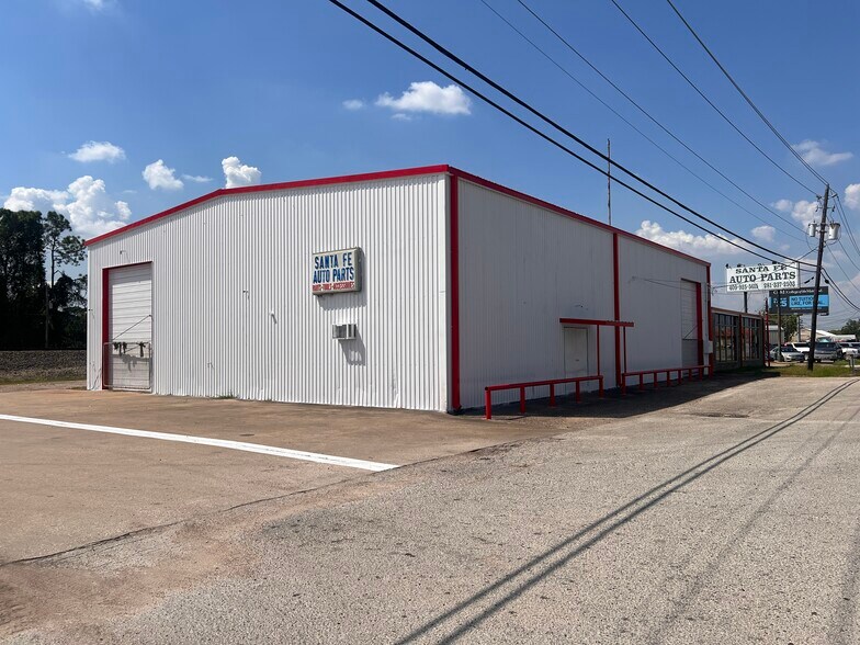 Primary Photo Of 13207 Highway 6, Santa Fe Auto Repair For Lease
