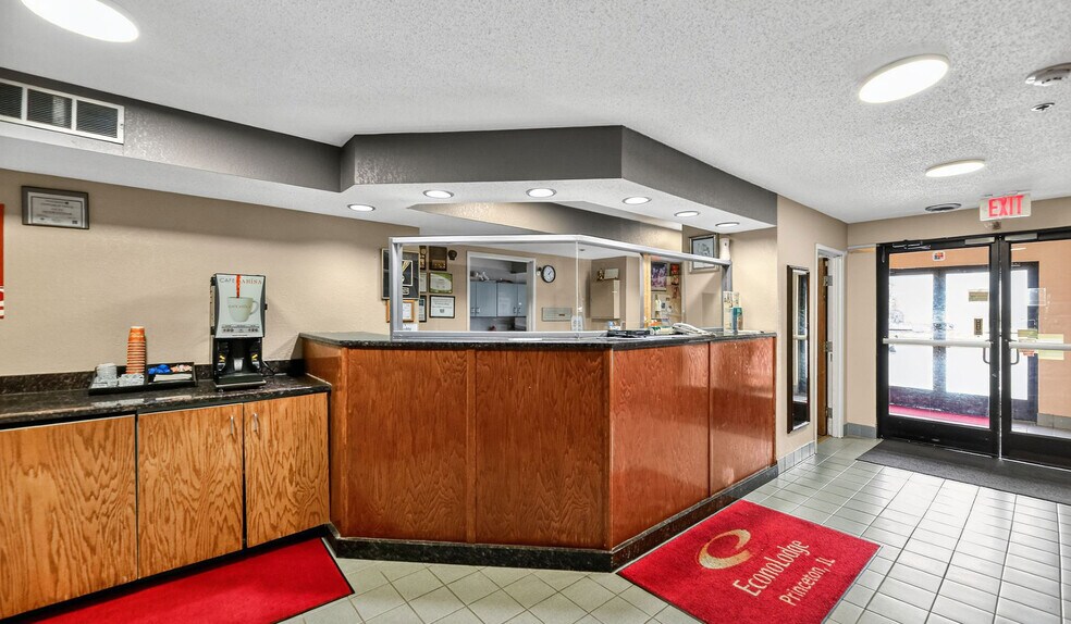 More Photos Of 2200 N Main St, Princeton Hotel For Sale