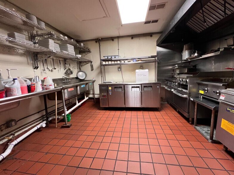 More Photos Of 276 Watch Hill Rd, Cortlandt Manor Restaurant For Lease