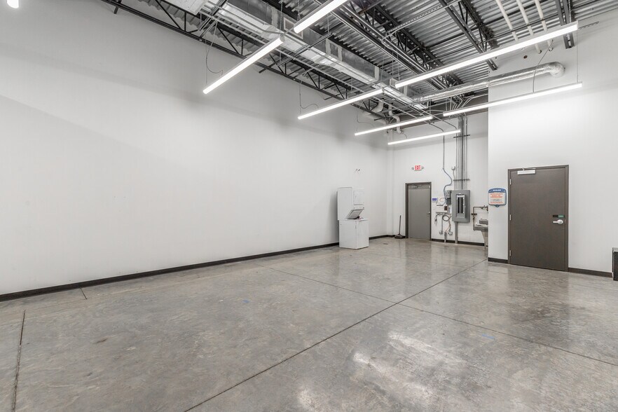 More Photos Of 5024 Hunter Rd, Ooltewah Storefront Retail Office For Lease