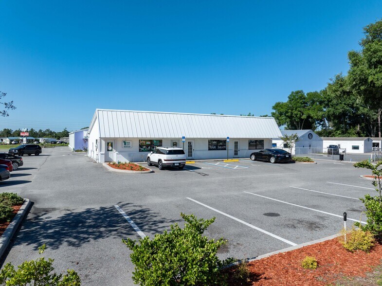 Primary Photo Of 4134-4136 W US Highway 90, Lake City Freestanding For Sale