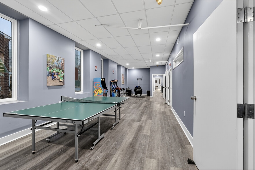 More Photos Of 1501 N Walnut St, Wilmington Office For Sale