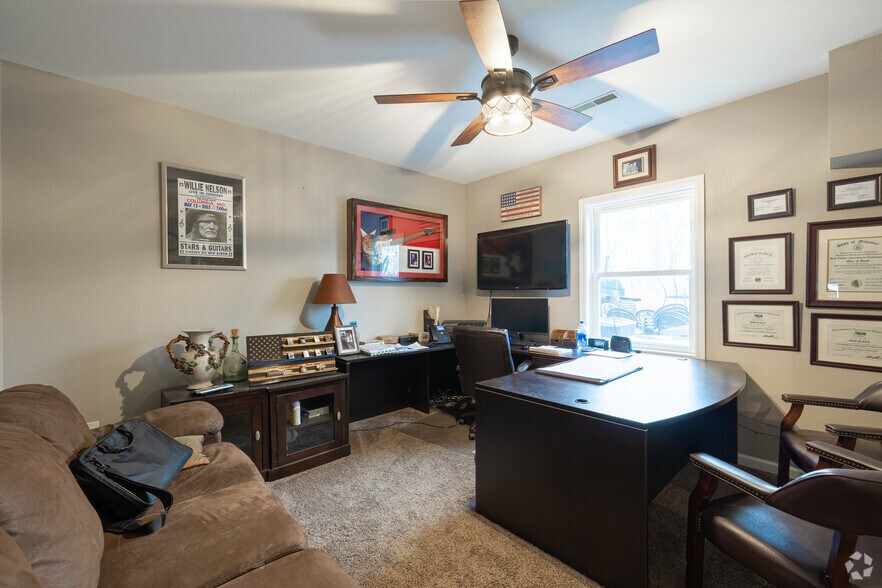 More Photos Of 846 Winery Hills Est, Linn Creek Winery Vineyard For Sale