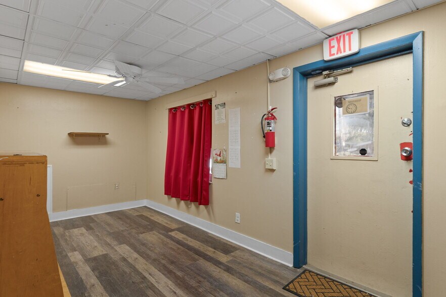 More Photos Of 639 NE 1st St, Crystal River Daycare Center For Sale