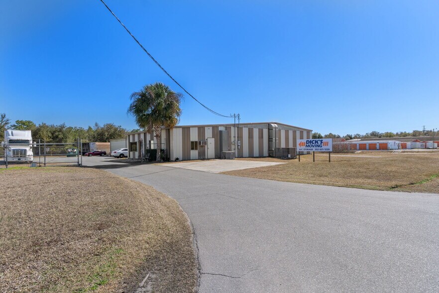 More Photos Of 6331 S Tex Pt, Homosassa Warehouse For Lease