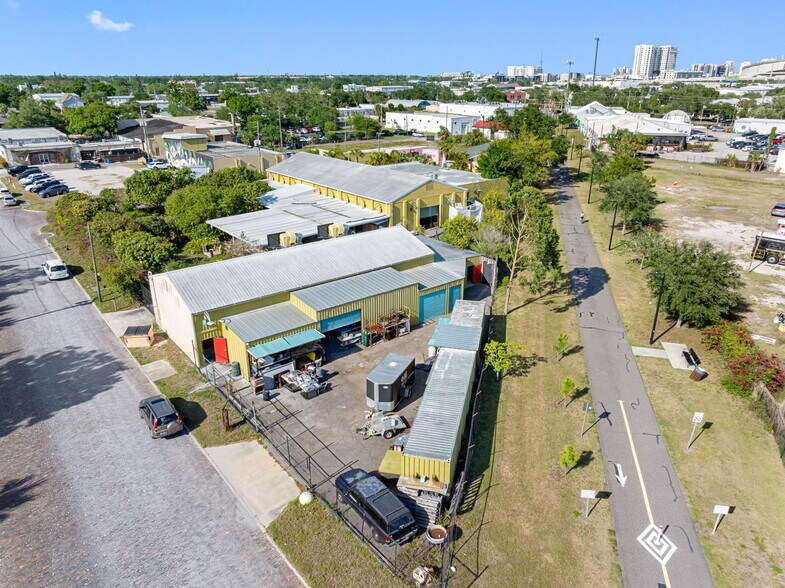 More Photos Of 2342 Emerson Ave S, Saint Petersburg Manufacturing For Sale