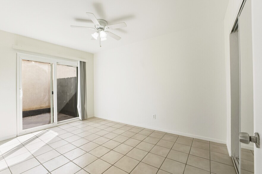 More Photos Of 165 20th St, San Diego Apartments For Sale