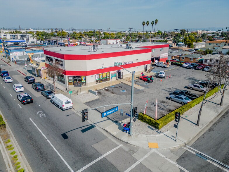 Primary Photo Of 6434 Eastern Ave, Bell Freestanding For Sale