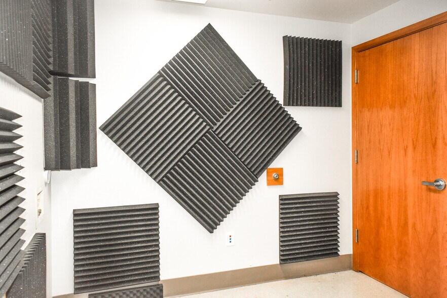 More Photos Of 1110 N Center Pky, Kennewick Office For Lease