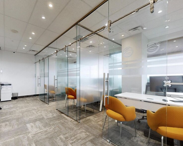 More Photos Of 7191 Yonge St, Markham Medical For Sale