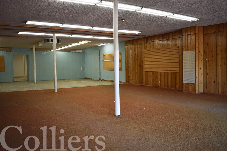 More Photos Of 1015 S Vista Ave, Boise Storefront For Sale