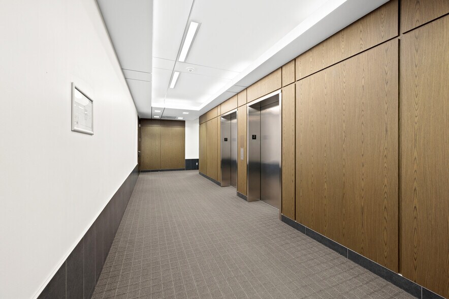 More Photos Of 1175 Boul Lebourgneuf, Québec Office For Lease