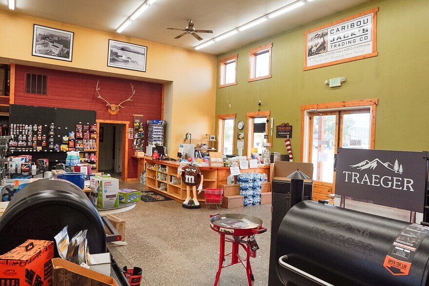 More Photos Of 50 N 2nd E, Soda Springs Convenience Store For Sale