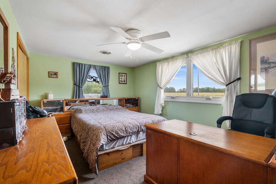 More Photos Of N2698 Highway 57, New Holstein Sports And Entertainment For Sale