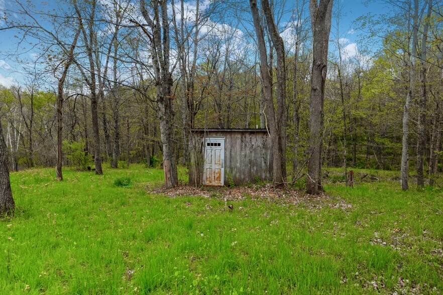 More Photos Of 5400 Saunders Rd, Logan Land For Sale