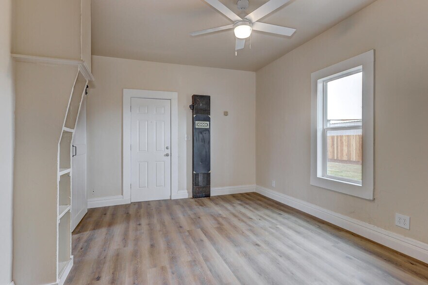 More Photos Of 218 N Avenue C, Kuna Apartments For Sale