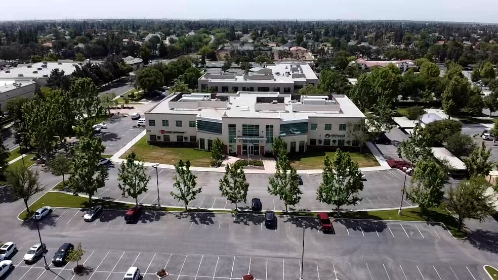 More Photos Of 9201 Camino Media, Bakersfield Office For Lease