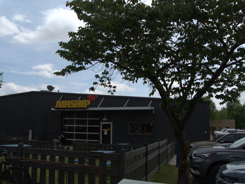 More Photos Of 1000 SE 5th St, Bentonville Office For Lease