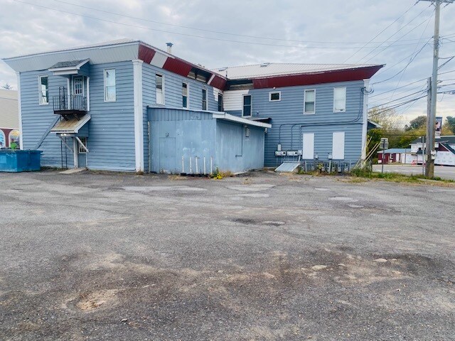 More Photos Of 6805 Main St, Red Creek Apartments For Sale