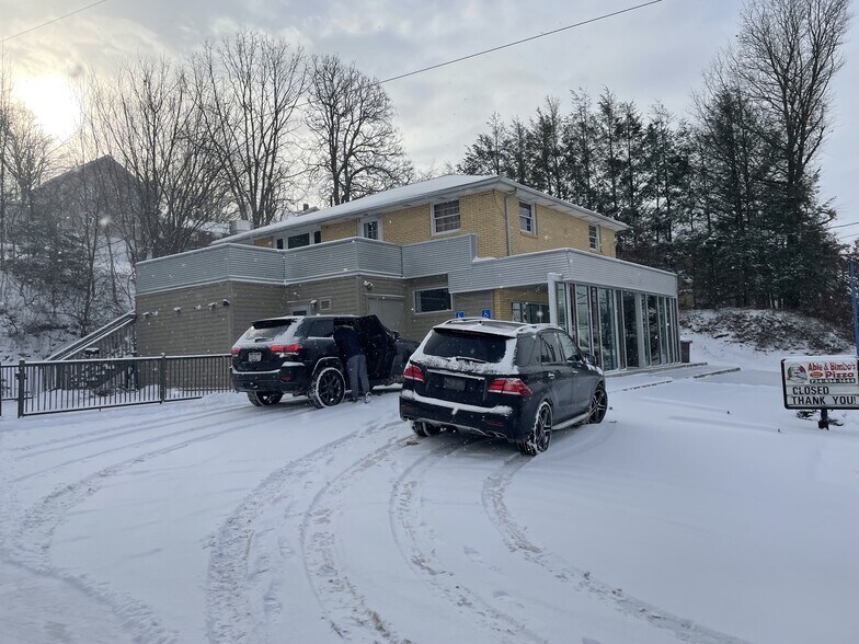 More Photos Of 1017 Highland Ave, Greensburg Restaurant For Sale