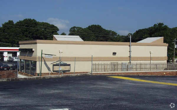 More Photos Of 2135 Briarcliff Rd NE, Atlanta Freestanding For Sale