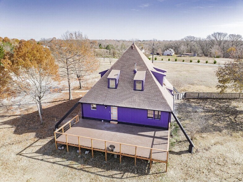 More Photos Of 691 Bear Rd, Van Alstyne Specialty For Sale