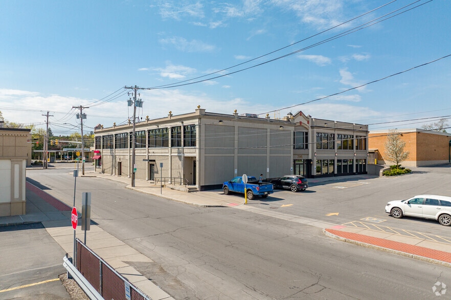 More Photos Of 2363 James St, Syracuse Storefront Retail Office For Lease