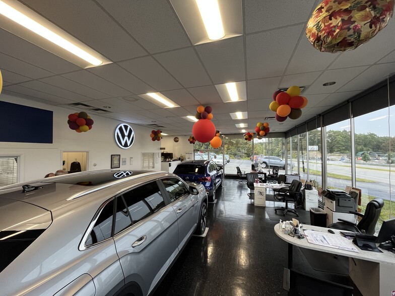 More Photos Of 3451 Leechburg Rd, New Kensington Auto Dealership For Sale