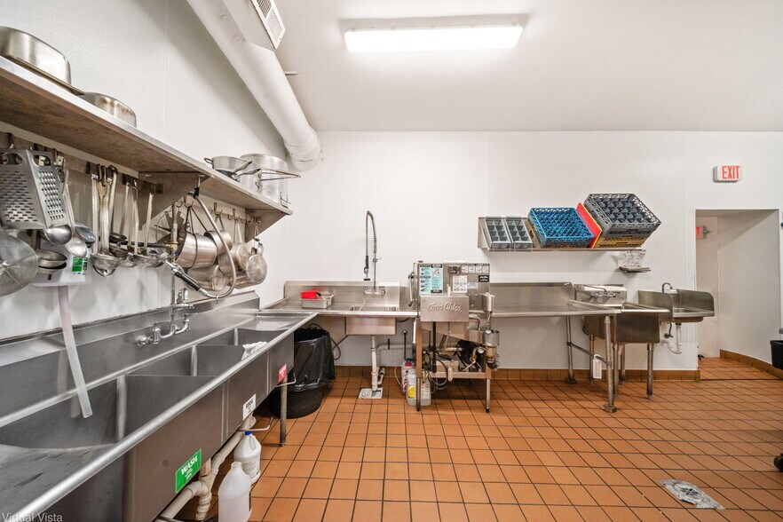 More Photos Of 7427 Roosevelt Rd, Forest Park Restaurant For Sale